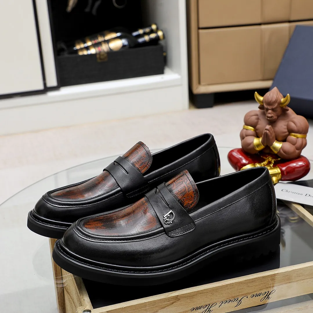 Men's shoes 💰520🕷️🕷️[Dior] Dior's new casual men's shoes are launched in Hong Kong counters. Official website 1:1 production. Italian woven cowhide + water-dyed 🐂 leather lining. Designed by European and American masters. Perfect shape to create counter quality, solid color rubber wear-resistant outsole and classic dazzling toe! Super versatile and very comfortable. High-end without losing taste, fashionable and novel! ! Absolute focus! 8 colors available! Code number 38-45……